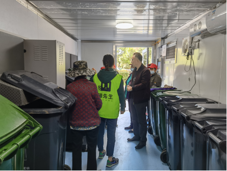 貓先生智能垃圾分類，小區(qū)垃圾房廠家，專業(yè)垃圾收集站制造